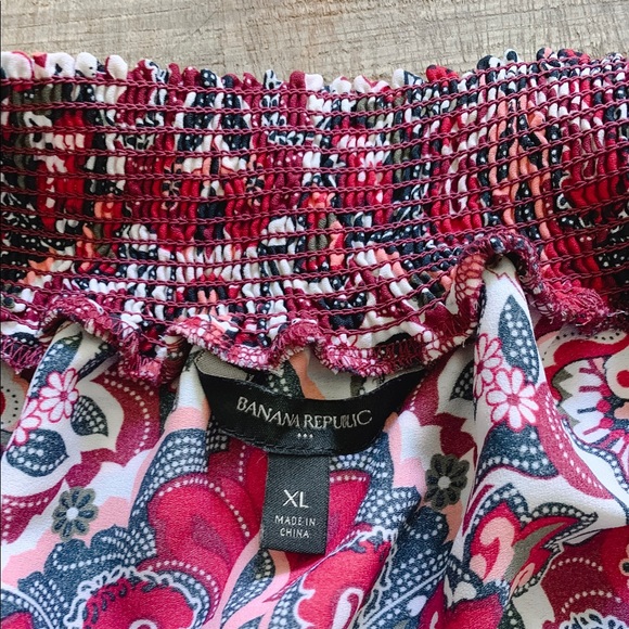 Banana Republic off-the-shoulder blouse - Picture 2 of 4